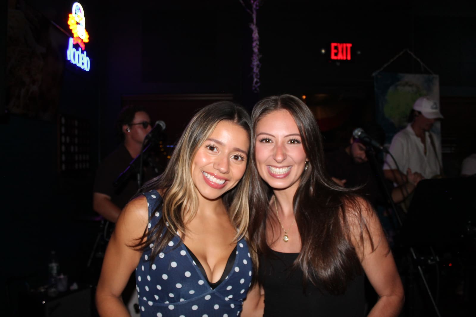 Ocean Groove show at The Mallard