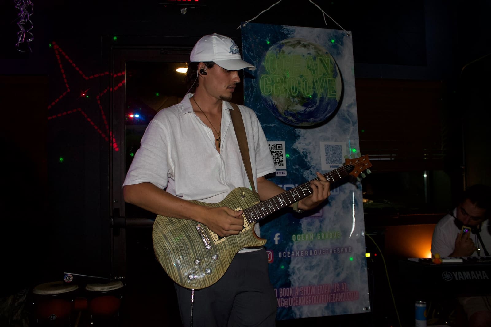 Ocean Groove show at The Mallard